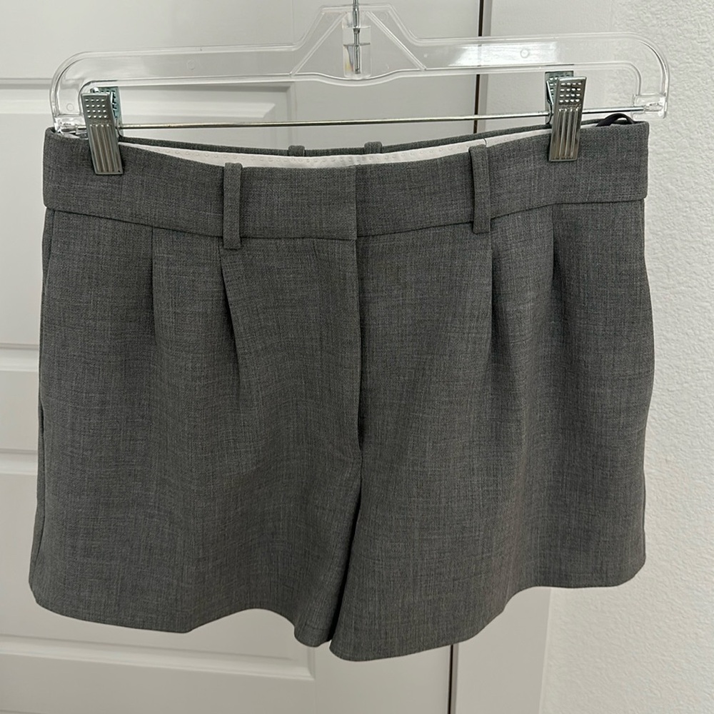 Aritzia babton pleated mini shorts